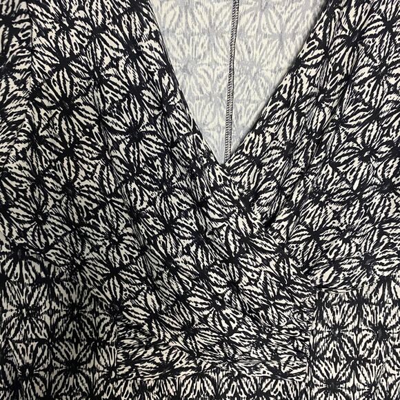 Vintage Requirements Black & White Faux Wrap Midi Dress Women's Size: Large - Picture 5 of 10
